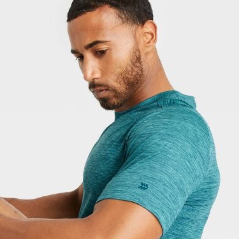 ALL IN MOTION Men's Short Sleeve Soft Stretch Workout T-Shirt Size Large - Picture 11 of 12